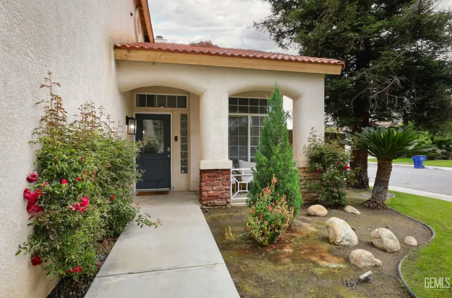 8300 BLACK KNOT COURT, Bakersfield, CA 93311 - #3