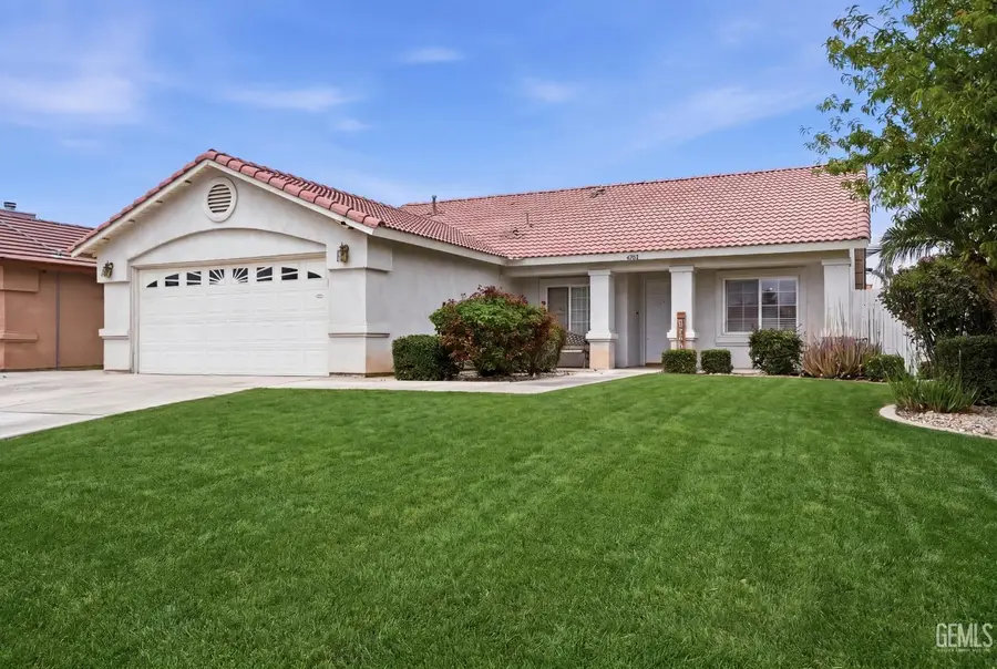 4202 SILVER MAPLE COURT, Bakersfield, CA 93313 - #2