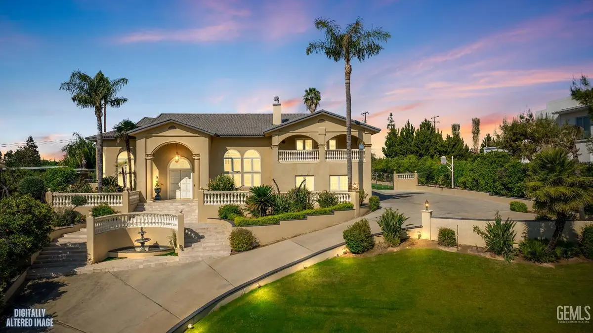 3916 PINEHURST DRIVE, Bakersfield, CA 93306 - #1