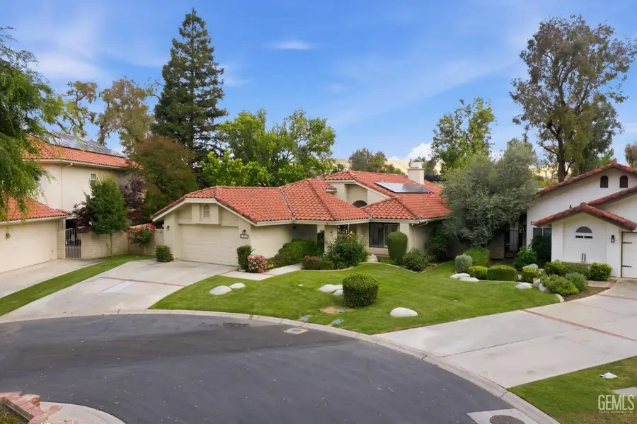 5305 MUIRFIELD DRIVE, Bakersfield, CA 93306 - #3