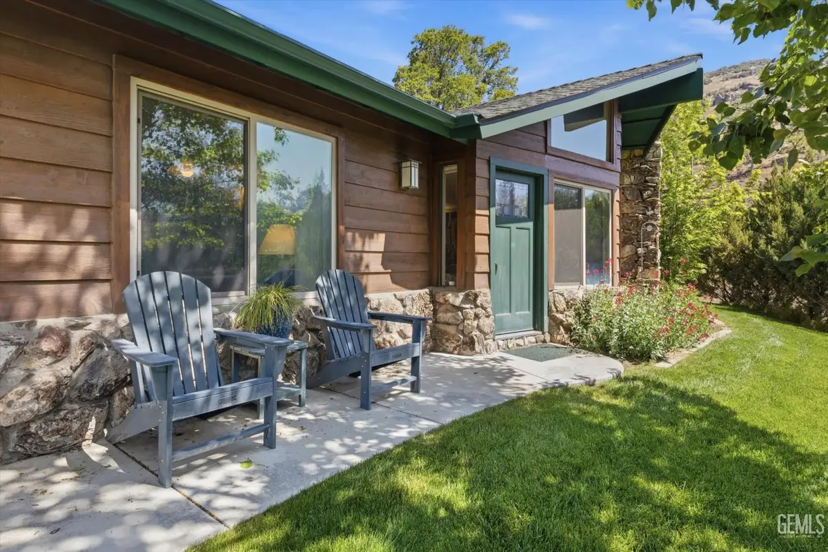 25981 BEAR VALLEY ROAD, Tehachapi, CA 93561 - #1