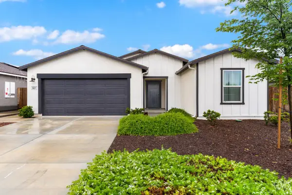 8627 DELCON DRIVE, Bakersfield, CA 93307