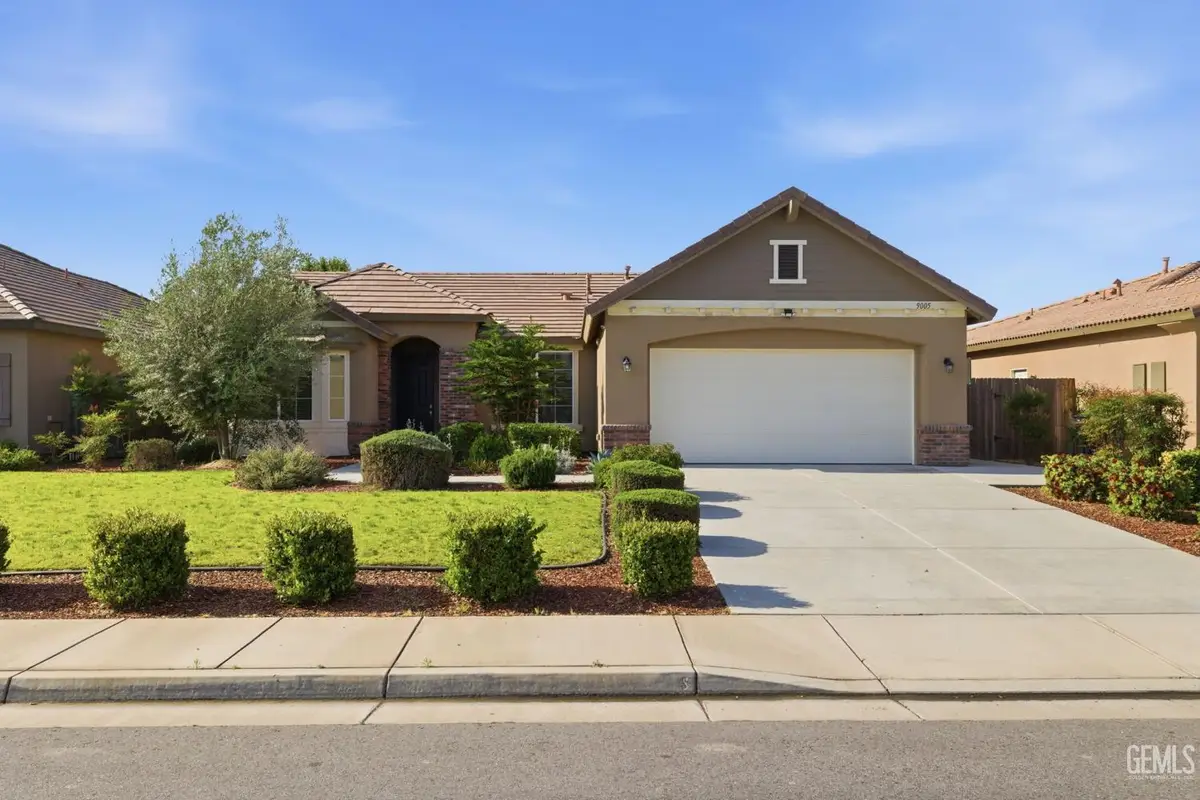 9005 RIBSTON AVENUE, Bakersfield, CA 93312 - #1