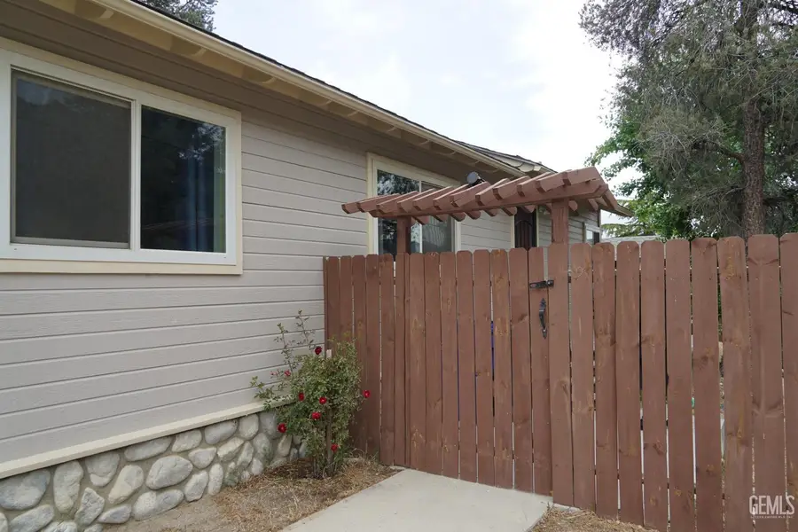 4229 ELLIOT, Frazier Park, CA 93225 - #3