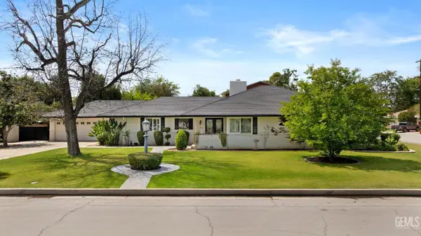 2445 SPRUCE STREET, Bakersfield, CA 93301