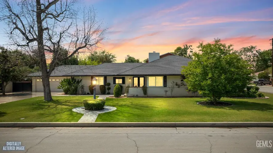 2445 SPRUCE STREET, Bakersfield, CA 93301 - #2