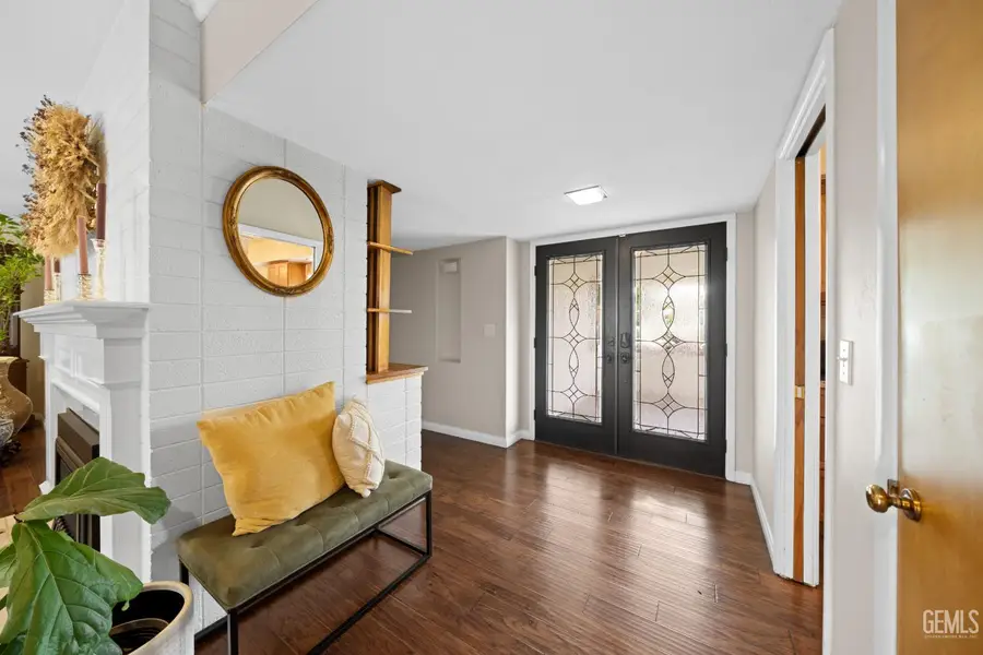 2445 SPRUCE STREET, Bakersfield, CA 93301 - #3