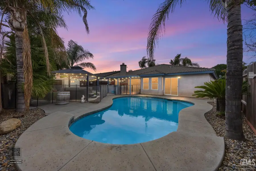 3915 PESCARA STREET, Bakersfield, CA 93308 - #2