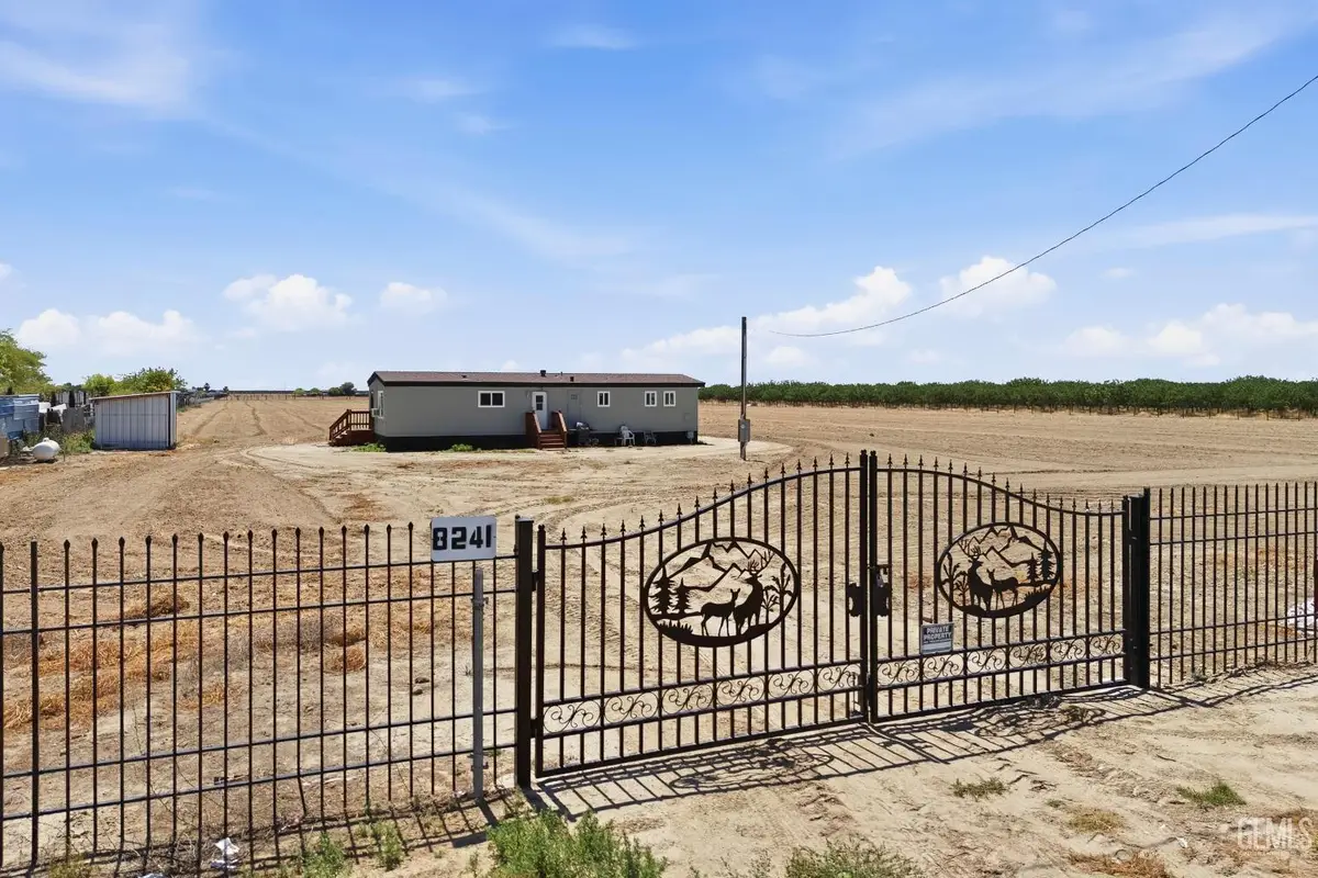 8241 AVENUE 28, Earlimart, CA 93219 - #1