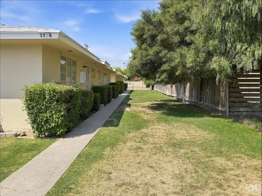 1210 OREGON STREET, Bakersfield, CA 93305 - #2