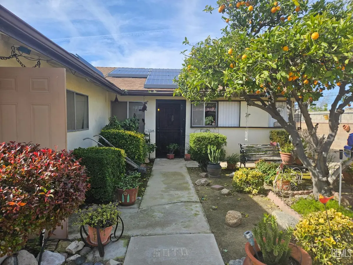 2516 S TANGERINE STREET, Bakersfield, CA 93306 - #1