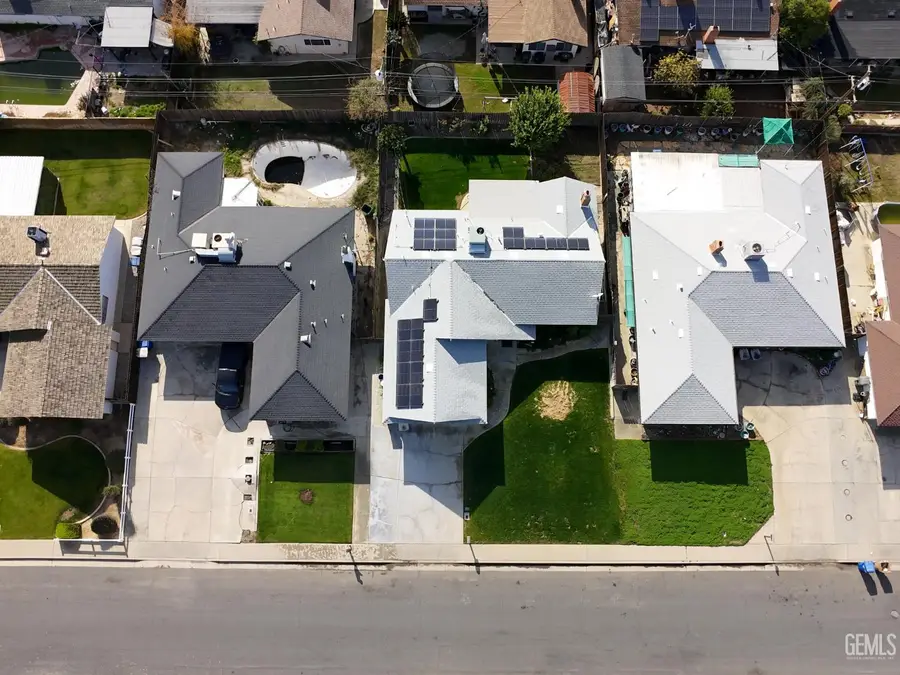 309 PILOT AVENUE, Bakersfield, CA 93308 - #2