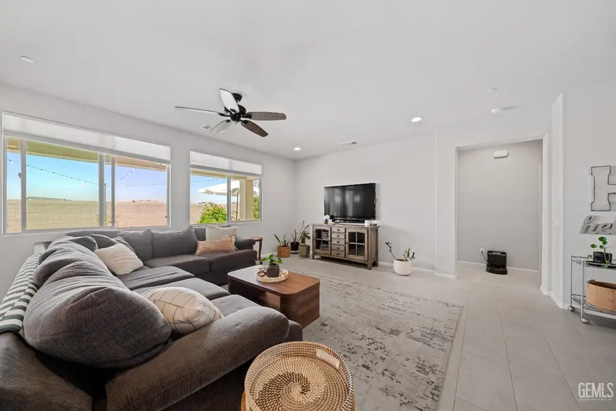227 HAMMERSMITH DRIVE, Bakersfield, CA 93314 - #2
