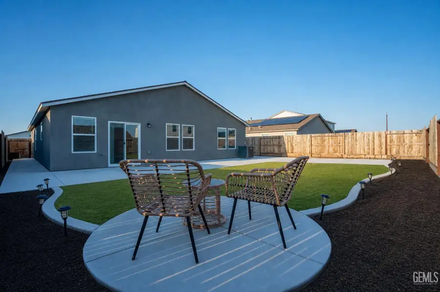 8611 LACUNA COIL AVENUE, Bakersfield, CA 93311 - #3