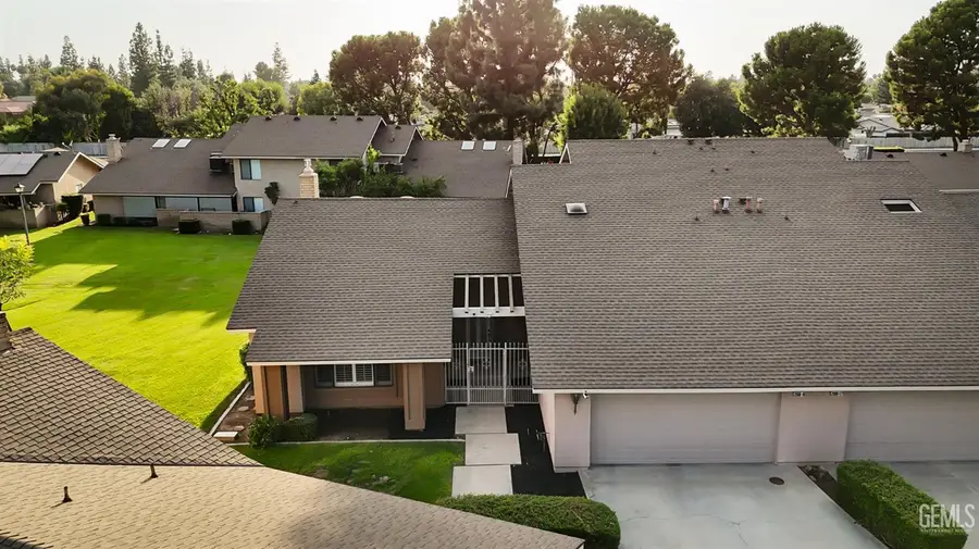 2000 ASHE ROAD #18, Bakersfield, CA 93309 - #2