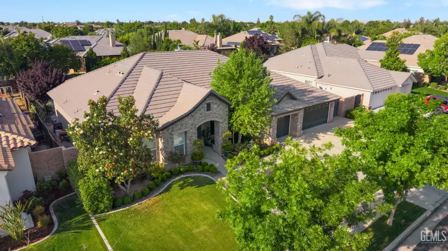 13012 PLUMAS WOOD LANE, Bakersfield, CA 93314 - #2