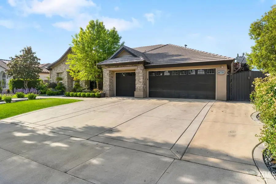 13012 PLUMAS WOOD LANE, Bakersfield, CA 93314 - #3