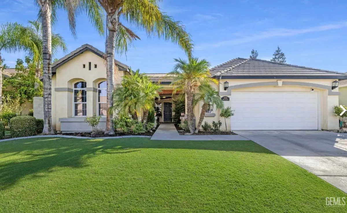 10300 SENECA FALLS AVENUE, Bakersfield, CA 93312 - #1