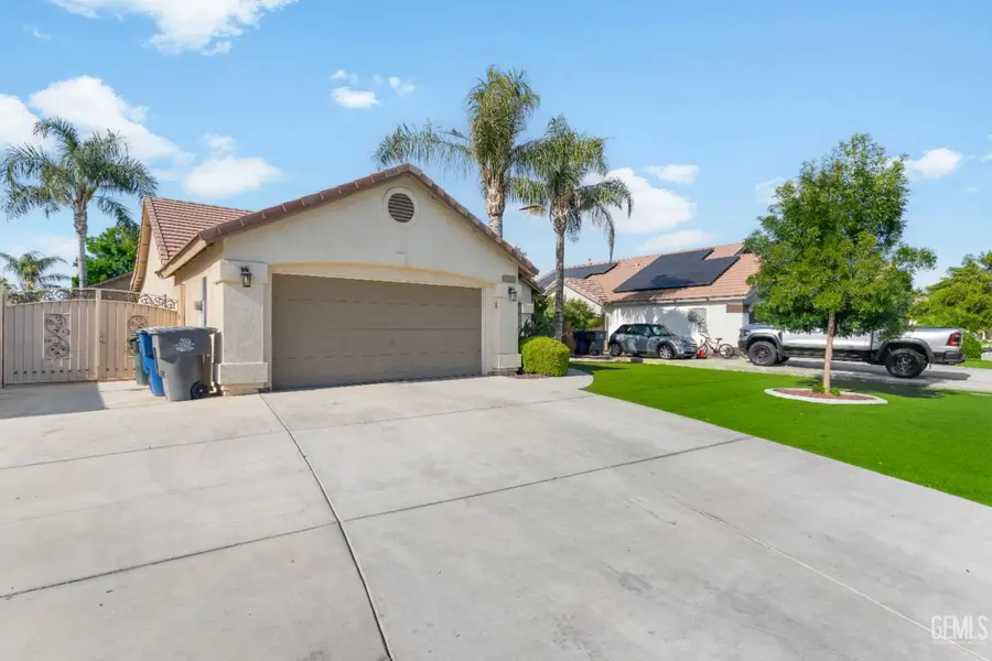2418 BRAZIL AVENUE, Bakersfield, CA 93313 - #3