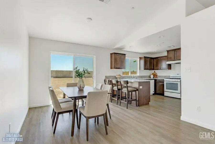 906 AGGIES AVENUE, Delano, CA 93215 - #2