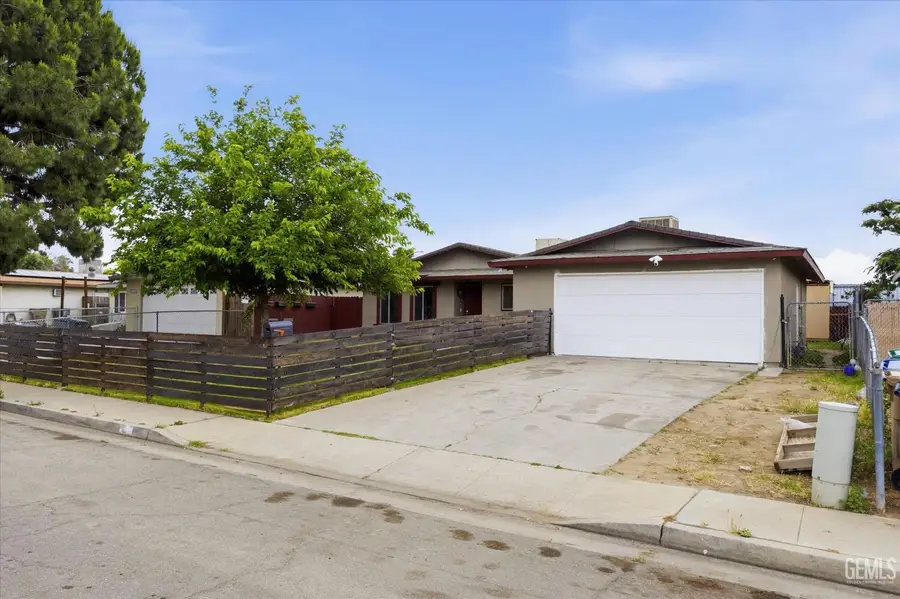 1205 MCKINLEY AVENUE, Bakersfield, CA 93308 - #2