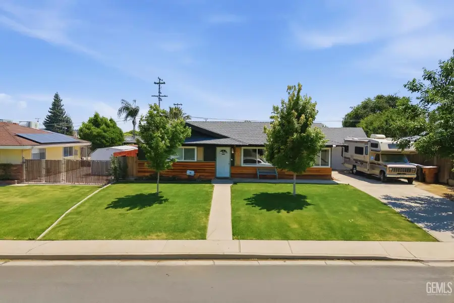 1005 HIGHMOOR AVENUE, Bakersfield, CA 93308 - #2