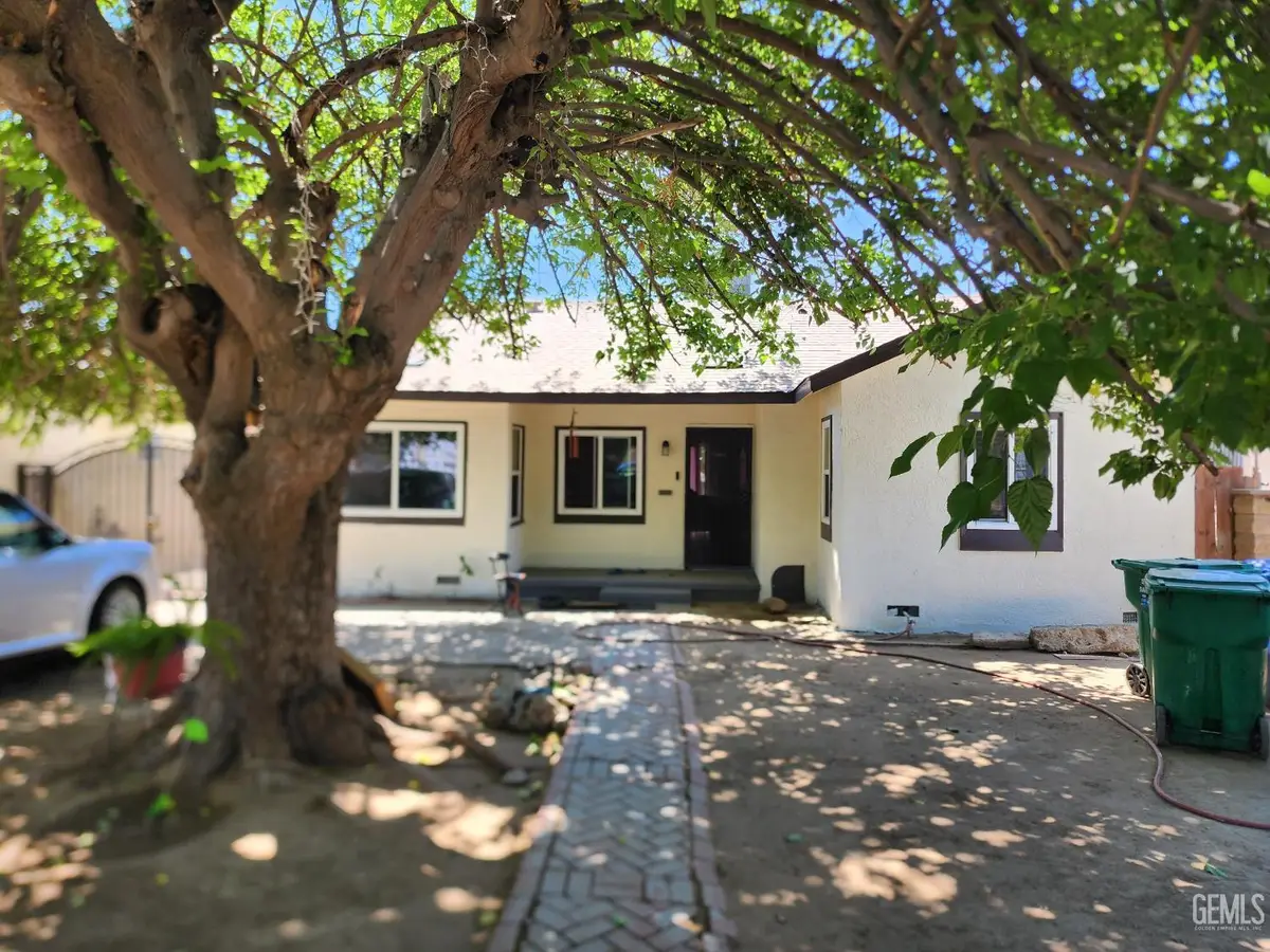 2107 OREGON STREET, Bakersfield, CA 93305 - #1