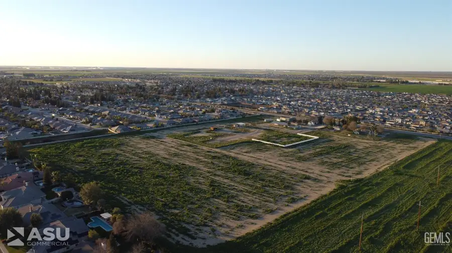 8505 SNOW ROAD, Bakersfield, CA 93314 - #3
