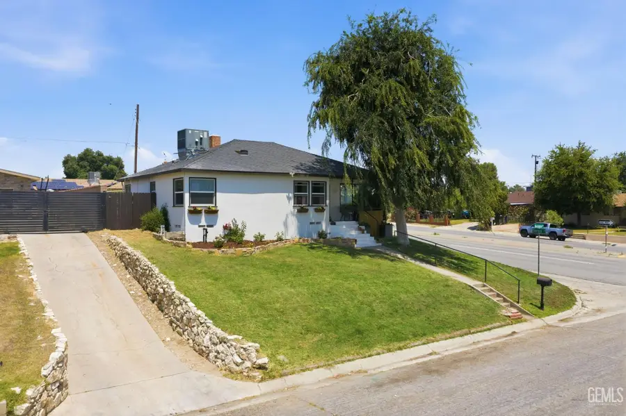 2228 AVONDALE DRIVE, Bakersfield, CA 93306 - #2