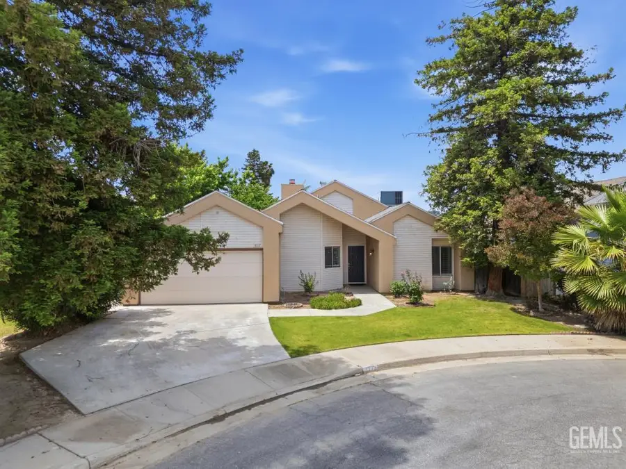 3713 WESTPORTE COURT, Bakersfield, CA 93309 - #3