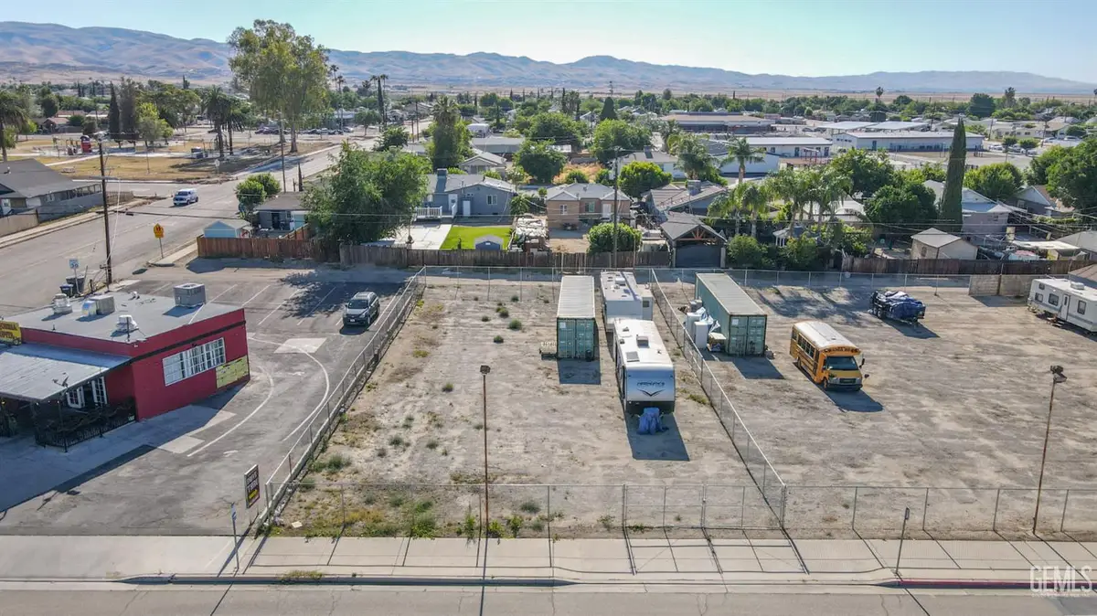 303 HARRISON STREET, Taft, CA 93268 - #1
