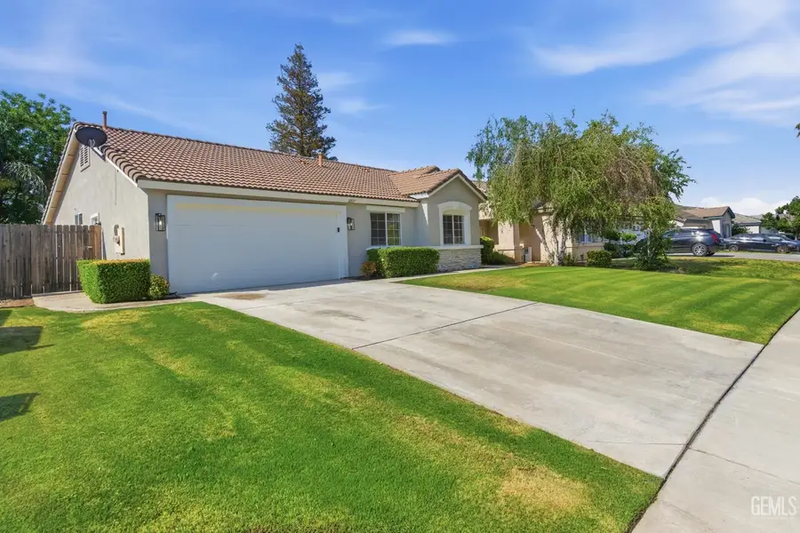 10117 THISTLEDOWN LANE, Bakersfield, CA 93312 - #3