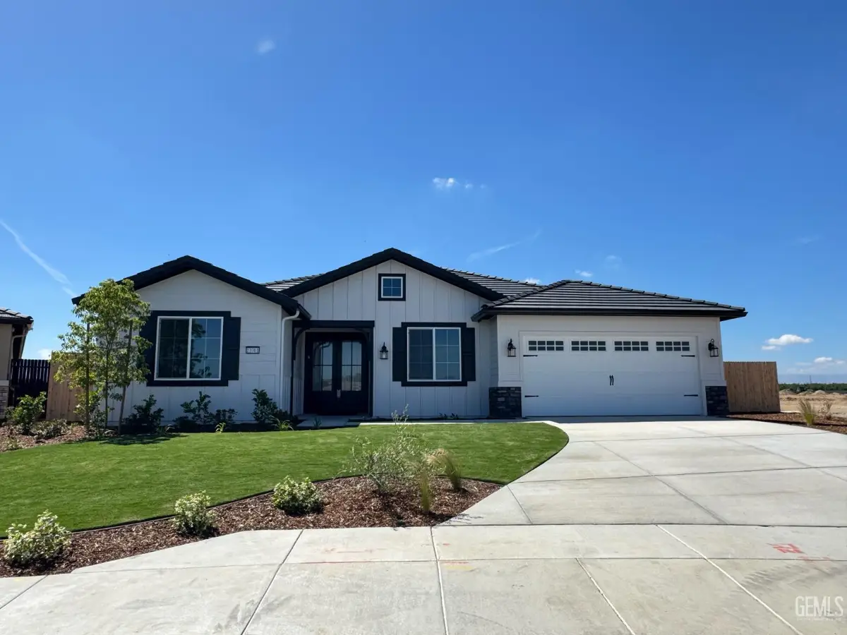 11001 QUENTARI AVENUE, Bakersfield, CA 93311 - #1