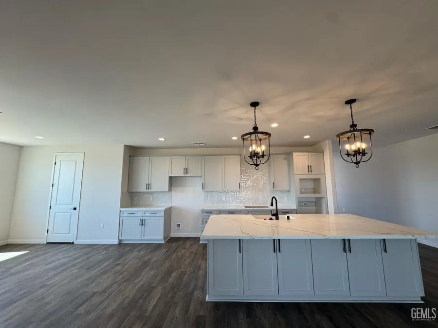 11001 QUENTARI AVENUE, Bakersfield, CA 93311 - #3