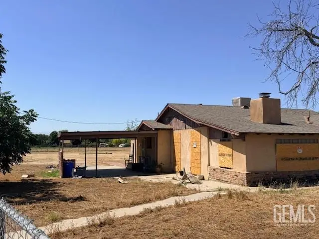 747 E CASA LOMA DRIVE, Bakersfield, CA 93307 - #1