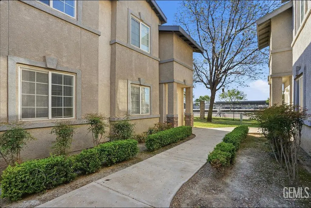 600 HOSKING AVENUE, Bakersfield, CA 93307 - #1