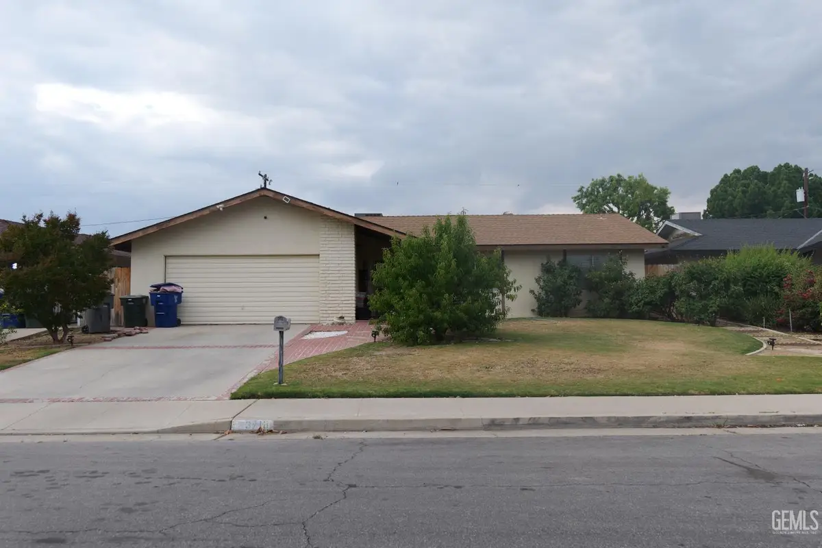 3718 BARBARA AVENUE, Bakersfield, CA 93309 - #1