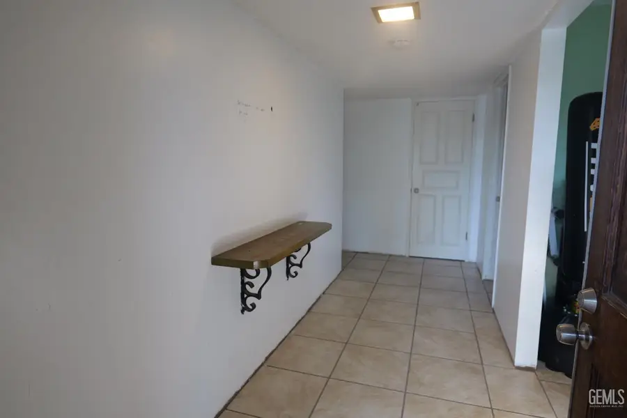 3718 BARBARA AVENUE, Bakersfield, CA 93309 - #3