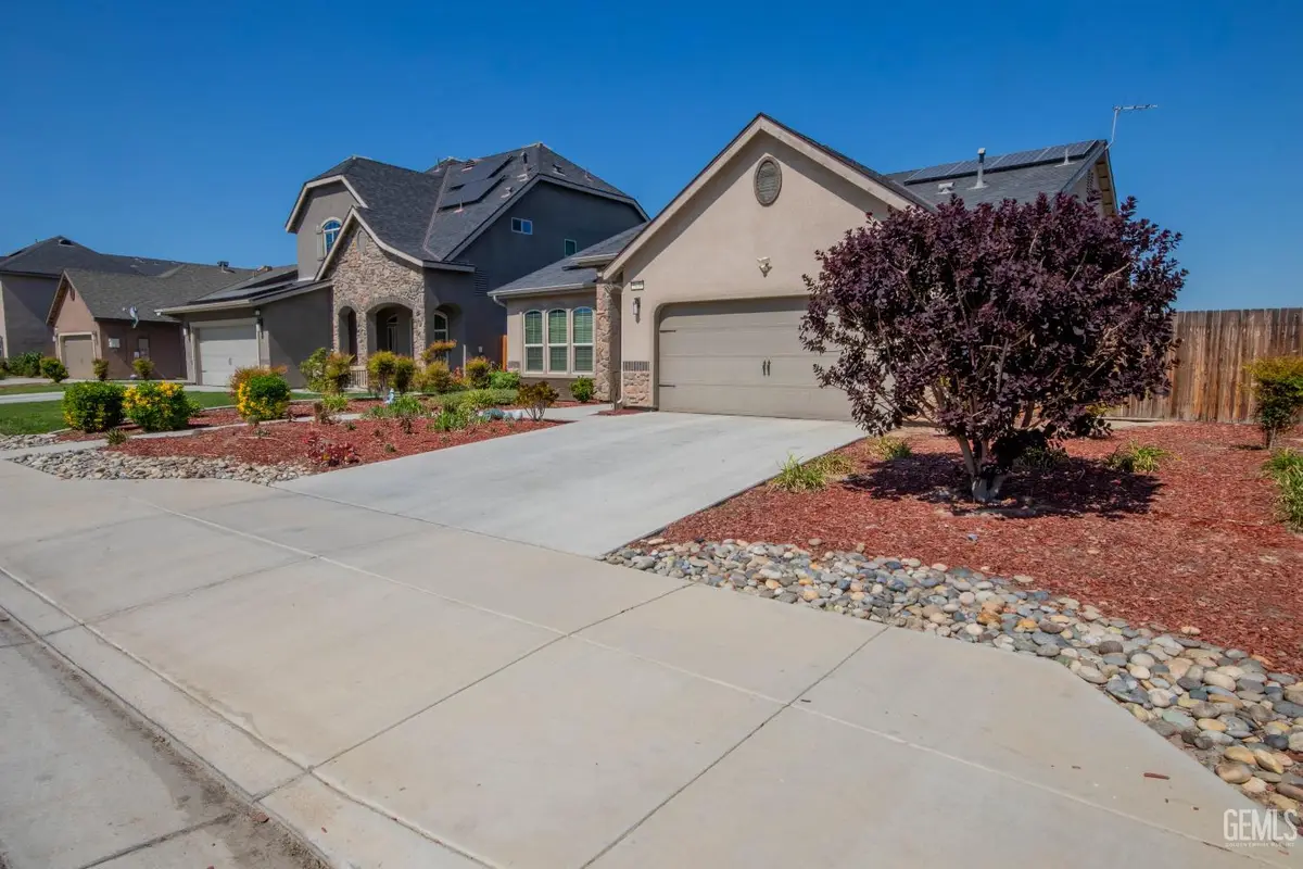 5404 RIVULET RUN COURT, Bakersfield, CA 93313 - #1