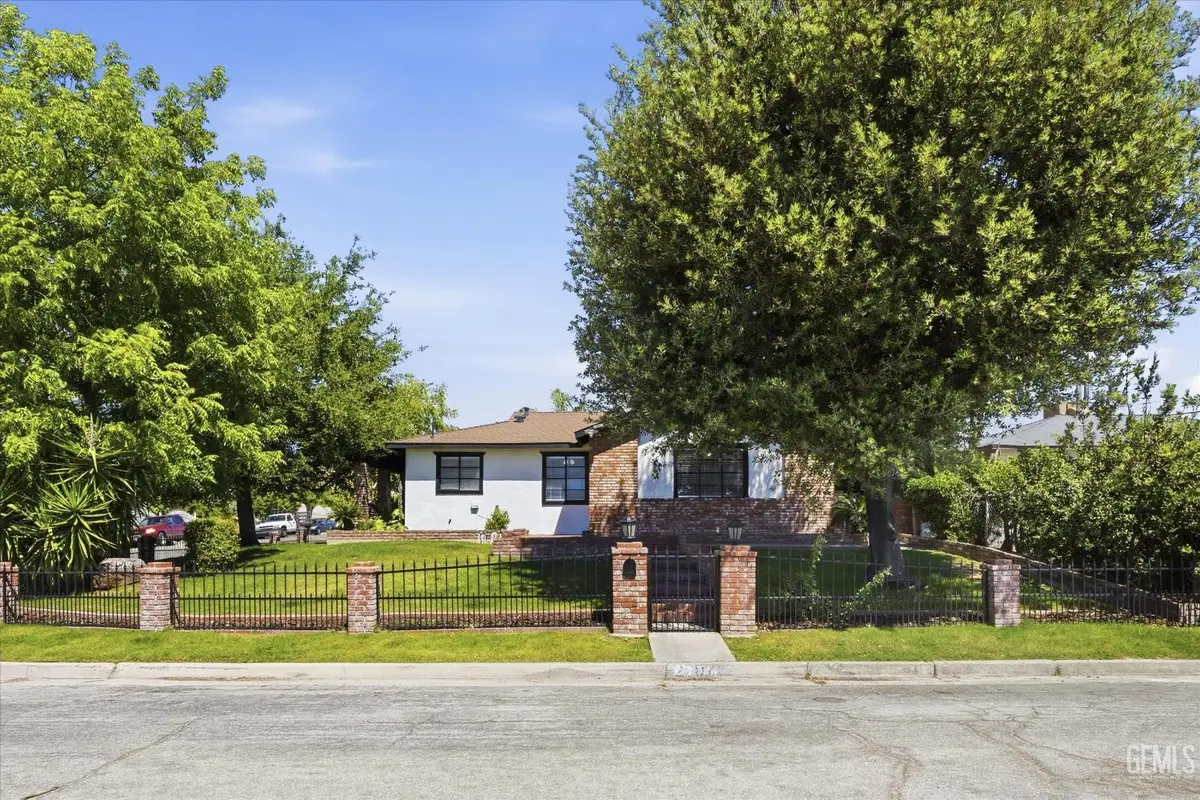 2707 ANZA STREET, Bakersfield, CA 93305 - #1