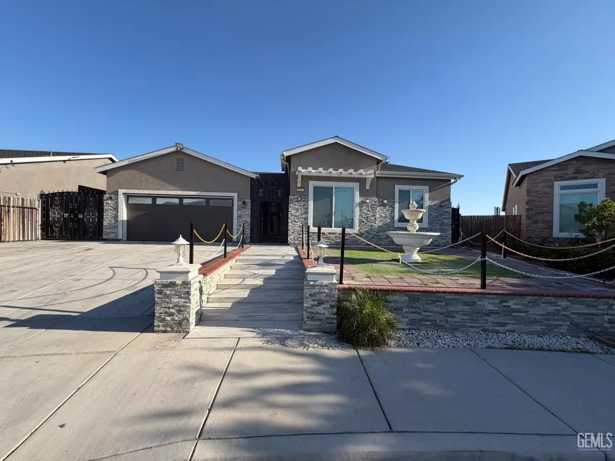 5917 HAWTHORN TREE LANE, Bakersfield, CA 93313 - #1