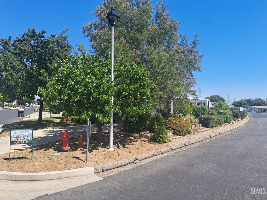 162 LOVE LANE, Bakersfield, CA 93308 - #2