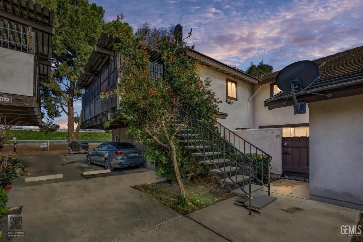 3333 EL ENCANTO COURT #32, Bakersfield, CA 93301 - #1