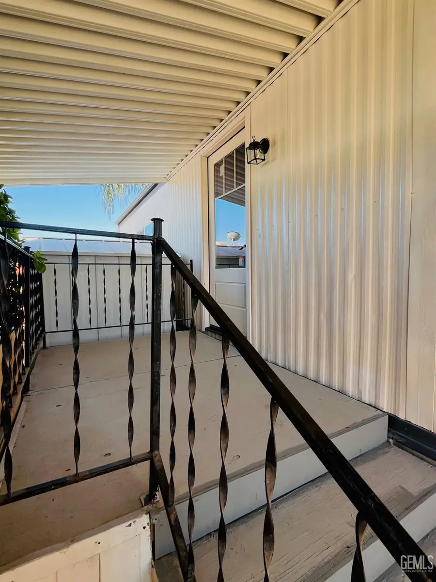 144 TORREY PINES LANE, Bakersfield, CA 93308 - #3