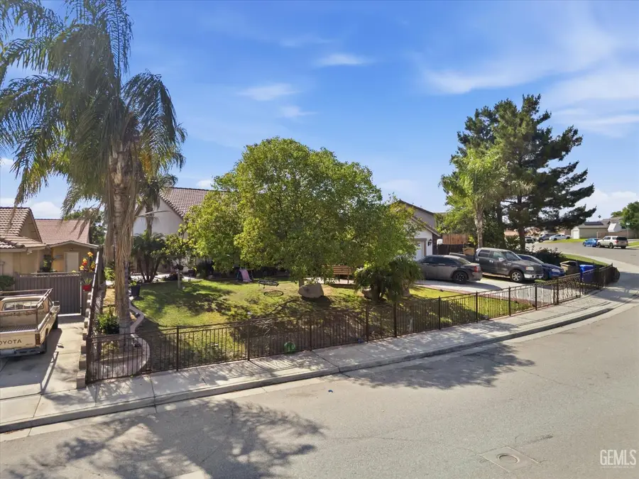 8441 ANDROMEDA LANE, Bakersfield, CA 93306 - #3
