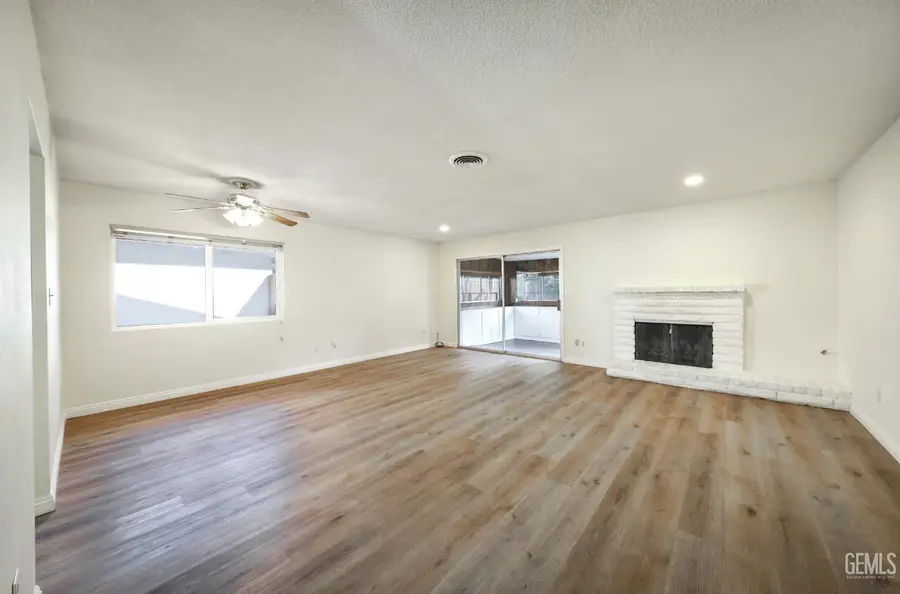 6309 SUNDALE AVENUE, Bakersfield, CA 93309 - #3