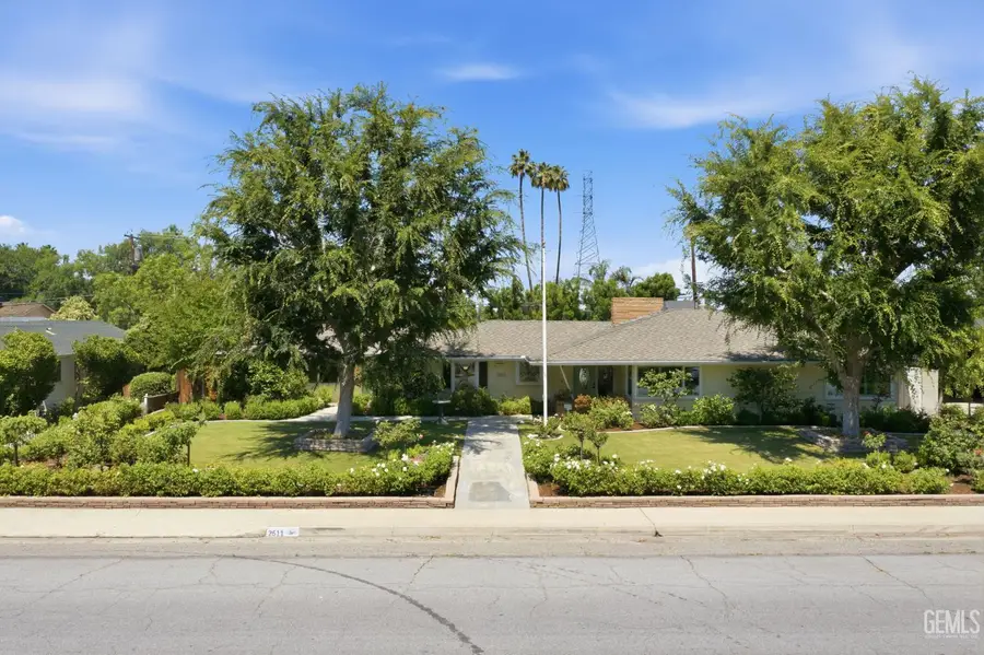 2511 BEECH STREET, Bakersfield, CA 93301 - #2