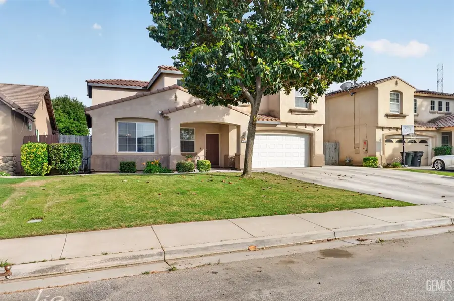 3106 CAMPFIRE DRIVE, Bakersfield, CA 93312 - #3