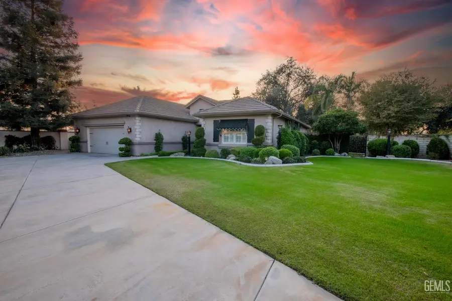 3223 PEACE ROSE STREET, Bakersfield, CA 93311 - #2
