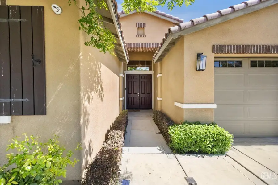 11614 HOLLYBROOK LANE, Bakersfield, CA 93311 - #3